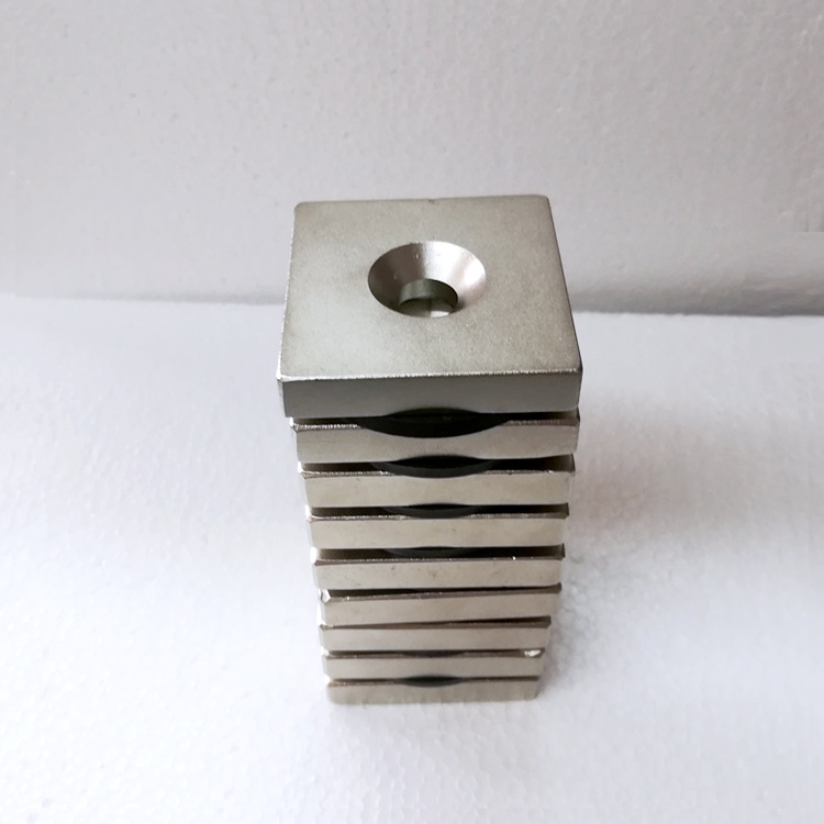 强磁铁50*50*10打孔钕铁硼强磁高钕磁强力吸铁石永磁方形磁钢磁王