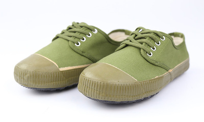 军绿色解放鞋工地耐磨劳动工作鞋 帆布低帮透气防滑胶鞋军训鞋