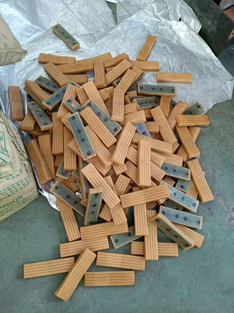 橡胶块双v型 牵引机橡胶块 耐磨牵引平胶块 v型胶块 厂家直销