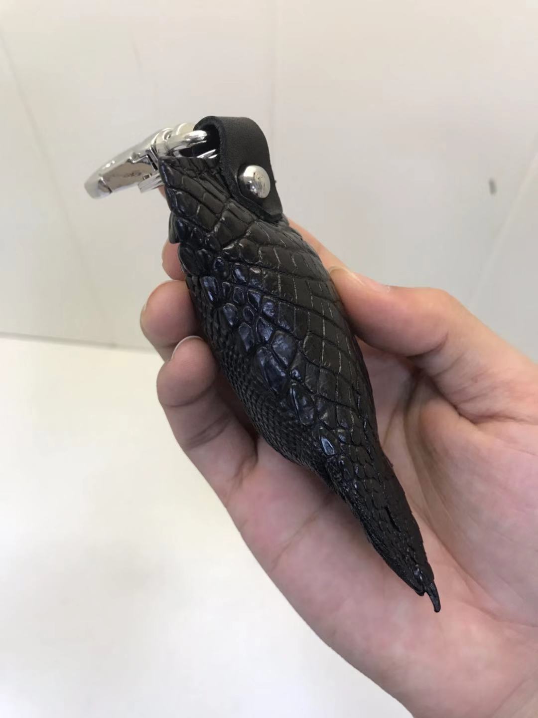 新款泰国鳄鱼皮爪子钥匙扣挂件招财辟邪真鳄鱼前爪后爪精品个性扣