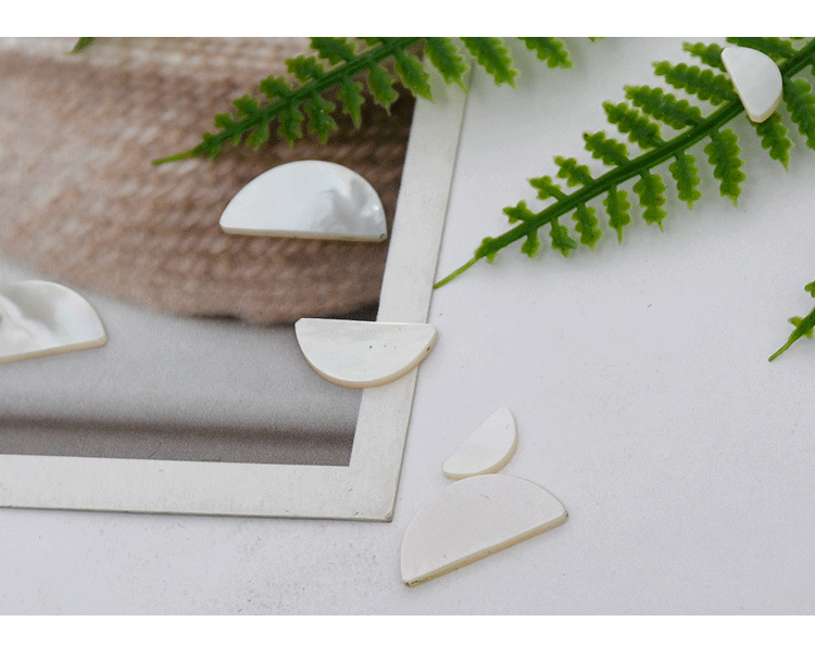 工厂直销半圆白贝壳片 加工天然圆形白贝母 定做不规则贝壳切片