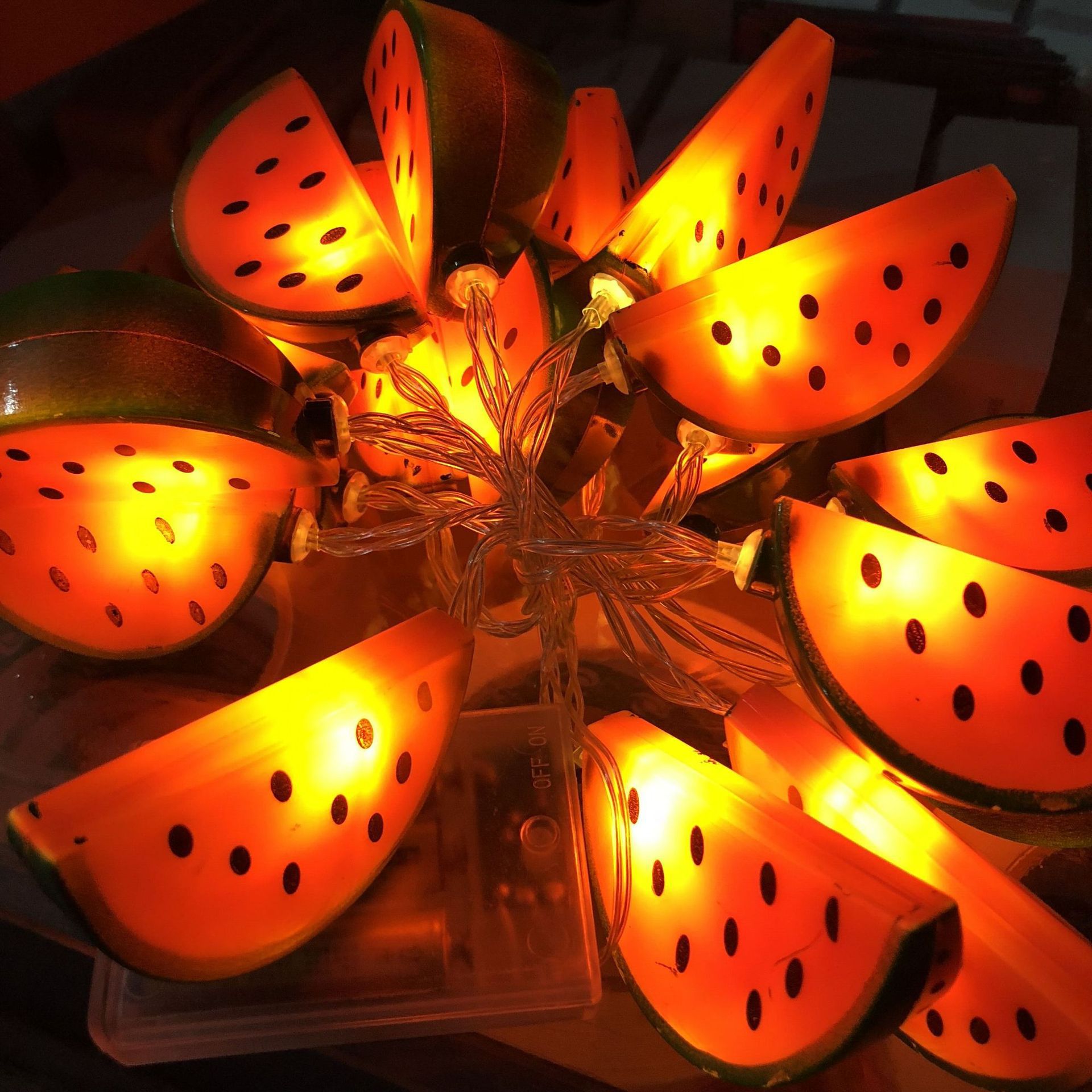 ins热销led西瓜灯串塑料水果造型灯少女心房间装饰灯圣诞节电池灯