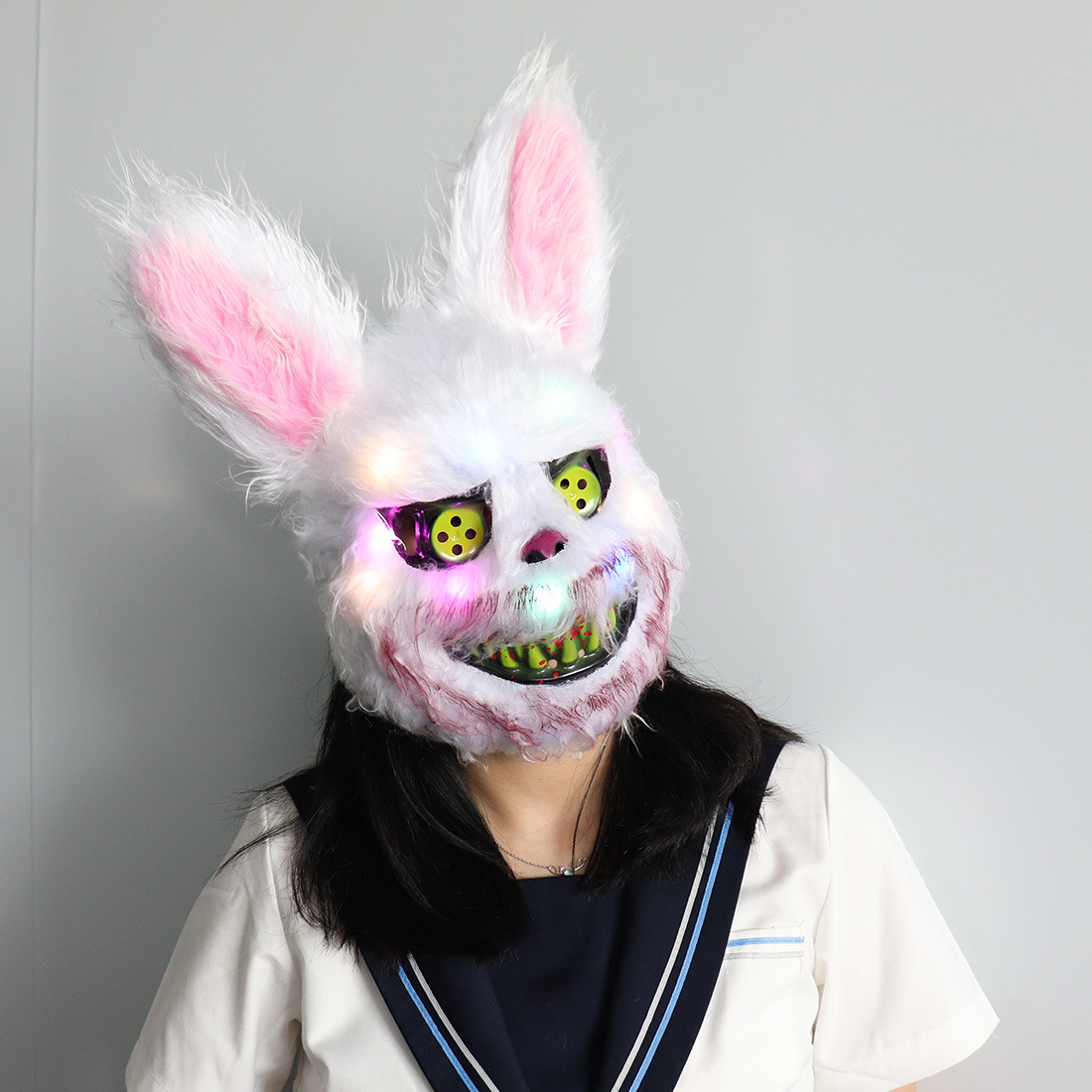 抖音同款血腥毛绒兔子面具万圣节恐怖兔人面具可爱 发光动物头套