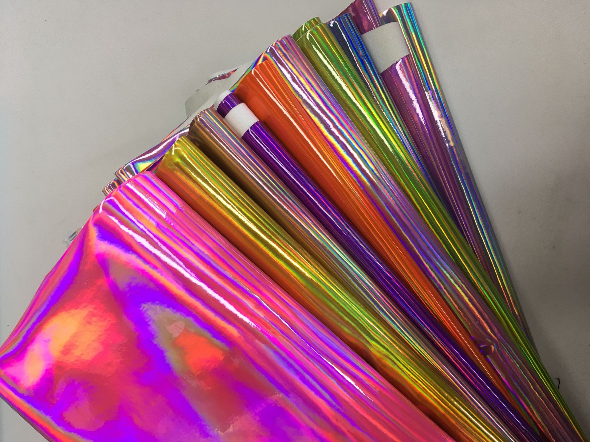 7mm镭射镜面pu皮 手提箱包面料金属幻彩pu皮-阿里巴巴