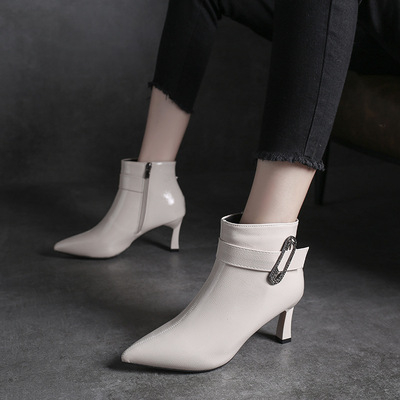 尖头细跟时装短靴女2019春秋季皮带扣超火百搭网红秋款英伦风单靴