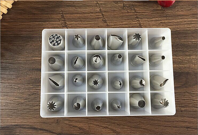 厂家直销 304不锈钢24头奶油裱花嘴套装烘焙工具 曲奇挤奶嘴