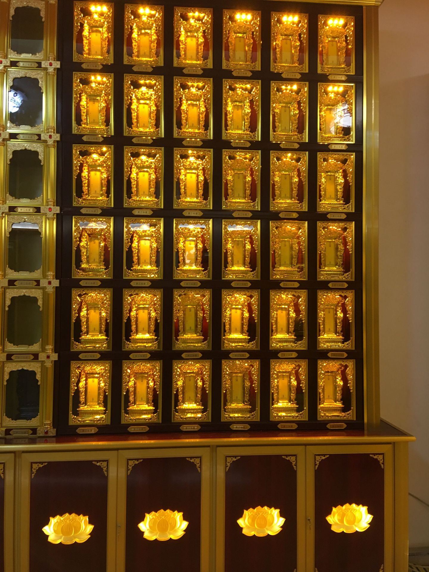 寺院铝合金佛龛定制批发 万佛殿佛龛 千佛殿佛龛