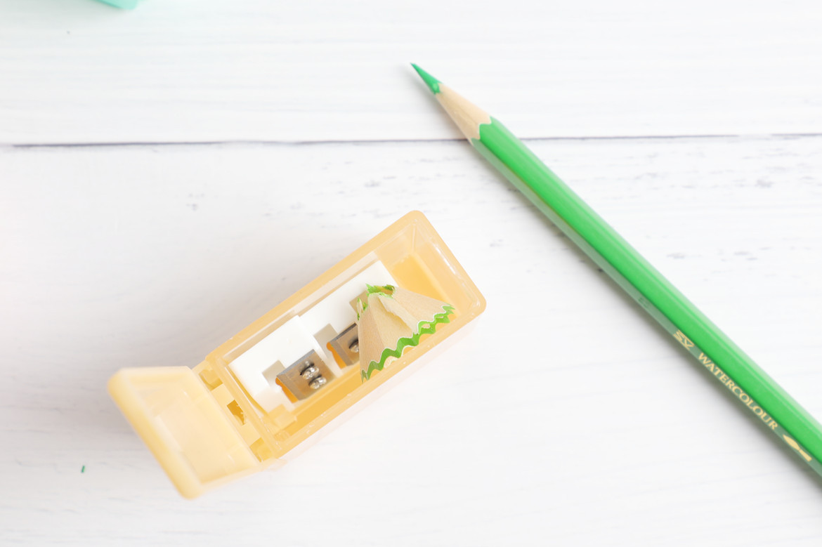 创意铅笔削笔刀绘画卷笔刀学生办公可爱削笔器卡通三孔刨笔器礼品