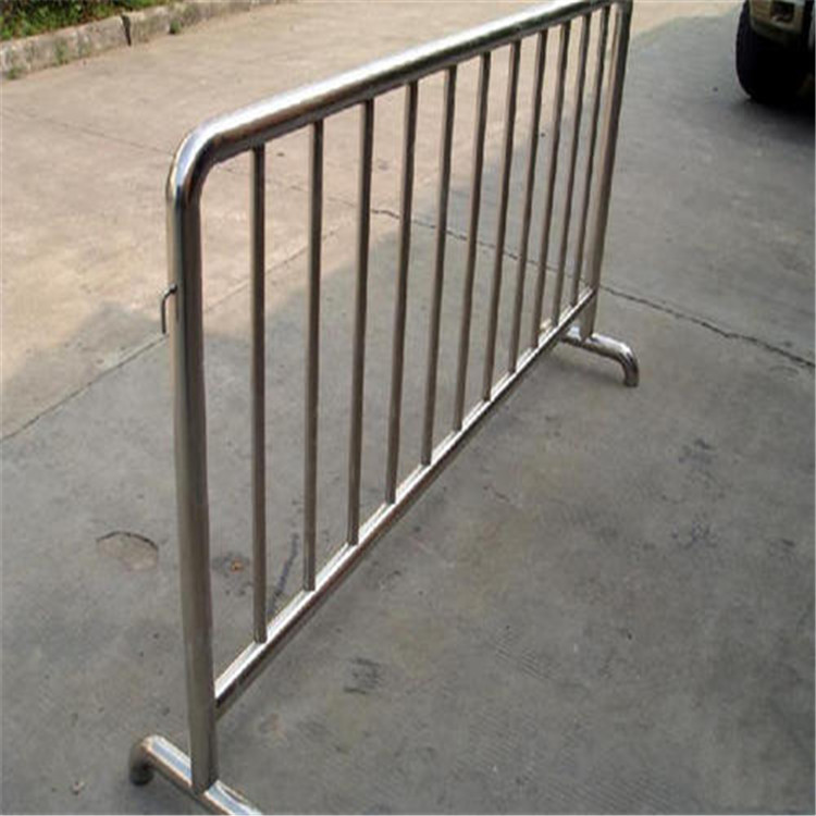 304不锈钢移动隔离护栏201商场隔离铁马 可上锁交通施工围栏