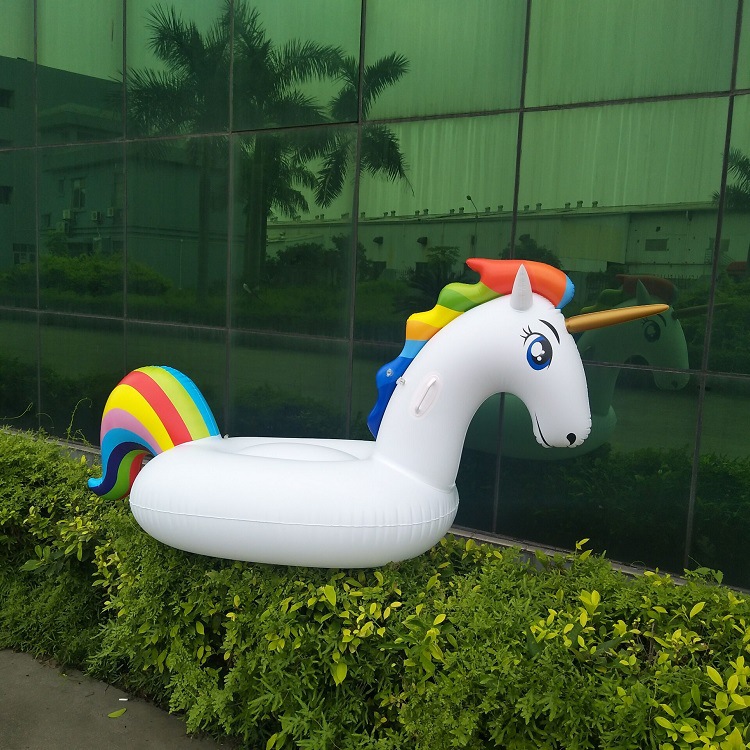 粤 广东厂家pvc充气浮排ins现货充气独角兽成人水上坐骑批发