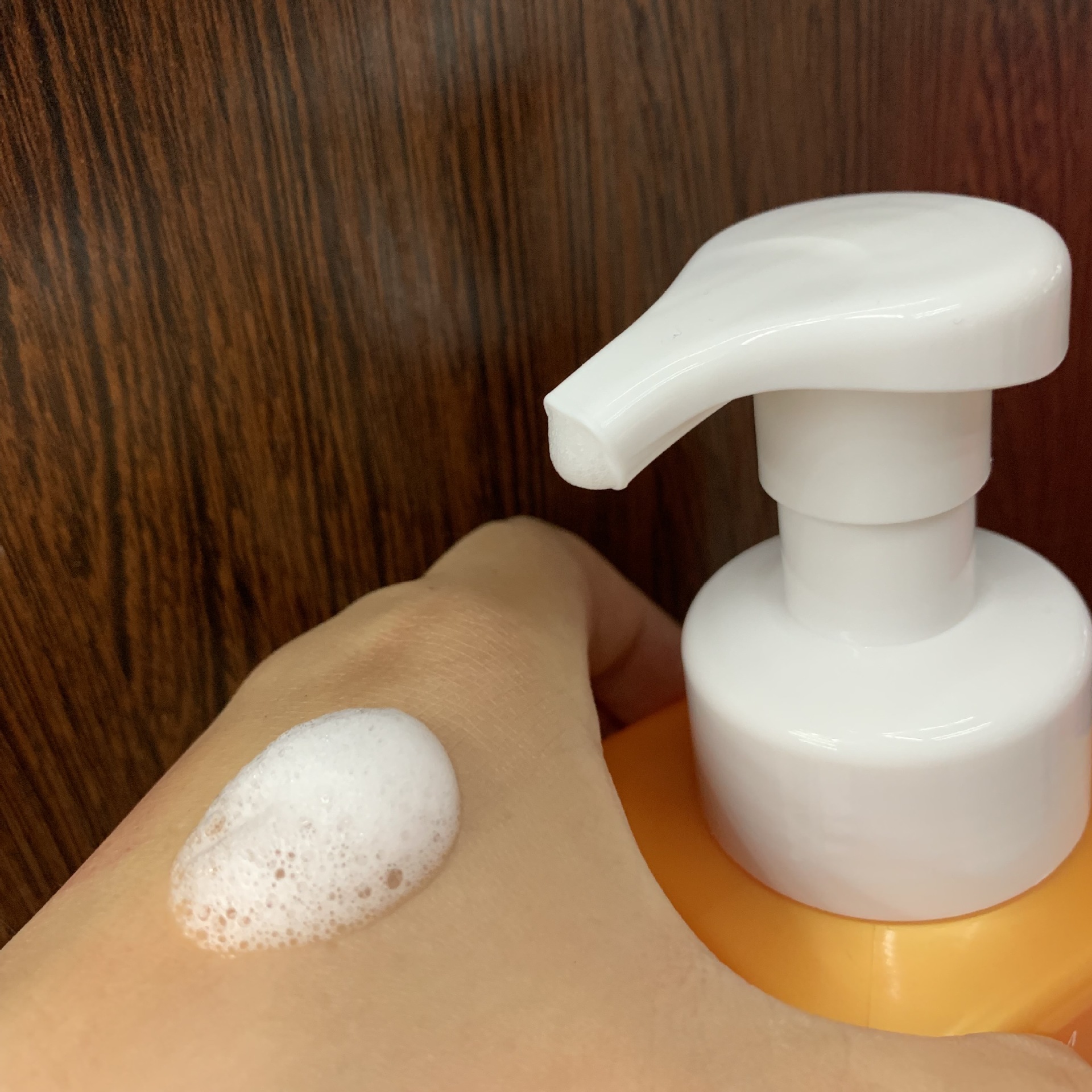 欣珀雅按压洋甘菊净透补水卸妆泡沫250毫升