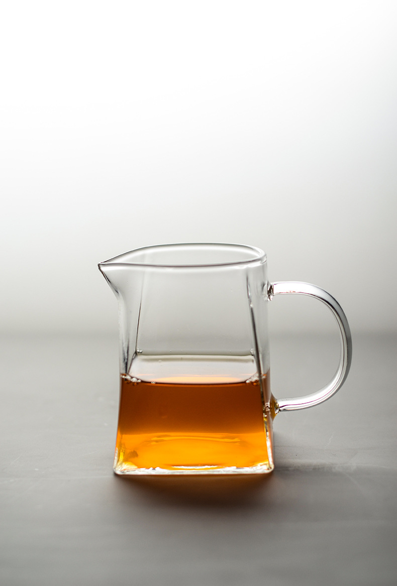 晴先生玻璃公杯公道杯功夫玻璃小号加厚茶海耐热茶道家用分茶器