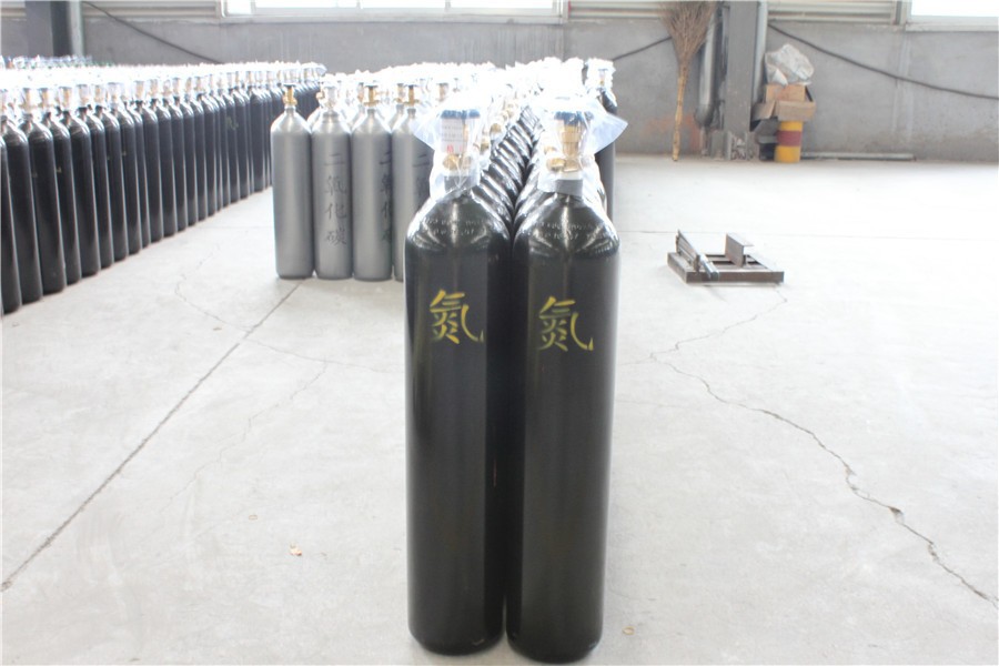 厂家直销氮气钢瓶 无缝钢瓶 n2气瓶 带瓶帽 胶圈 40升 质量保证