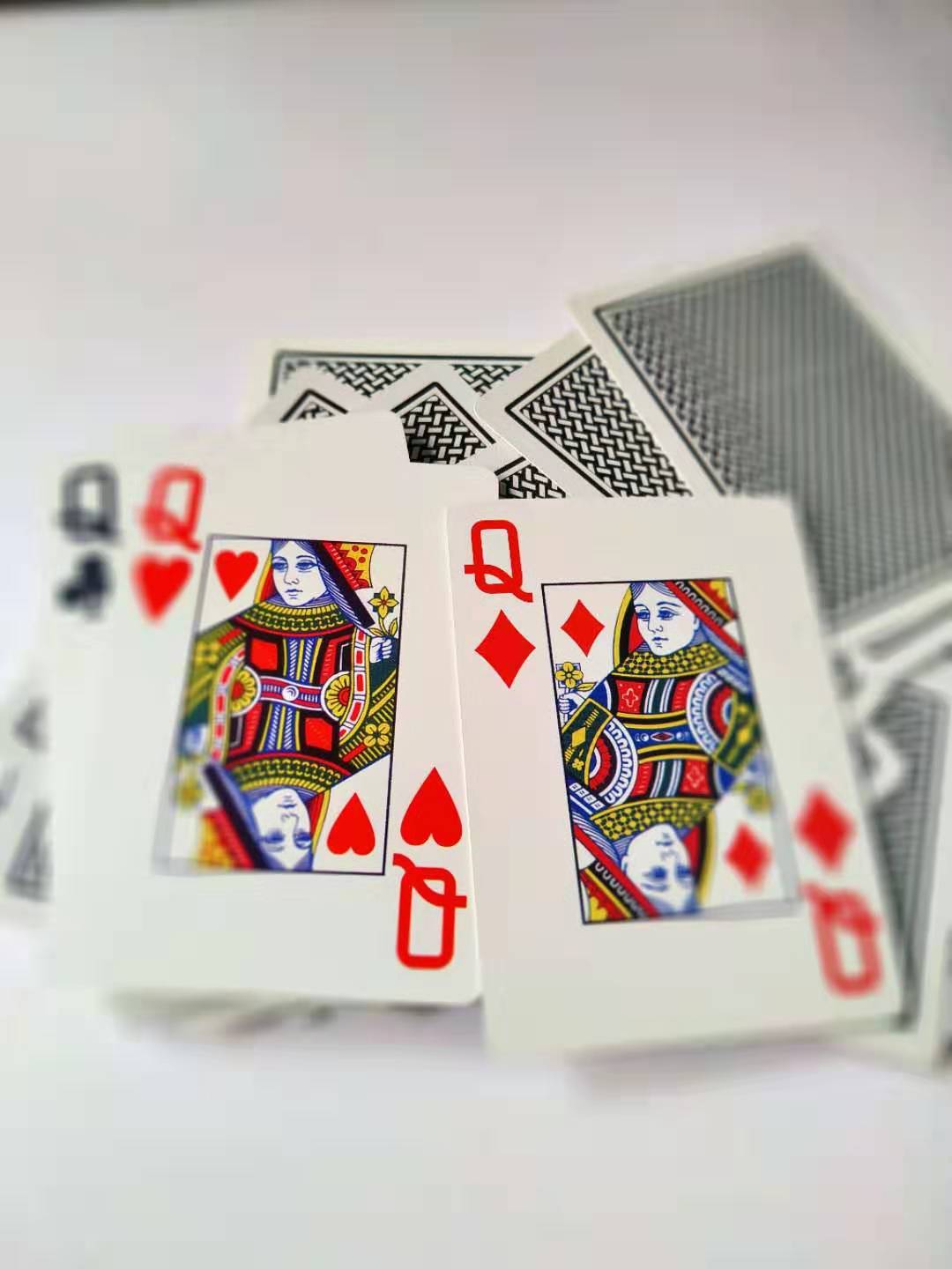 你能知道扑克q上面分别是谁吗?