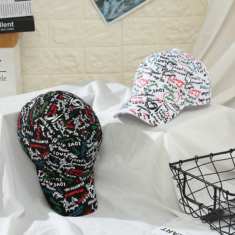 Fashion New Graffiti Baseball Cap Outdoor Couple Sun Hat Personality Canvas English Letters Hat in Stock Wholesale