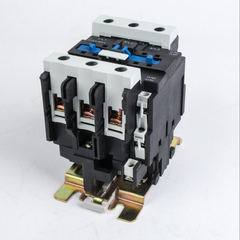 接触器常开触点