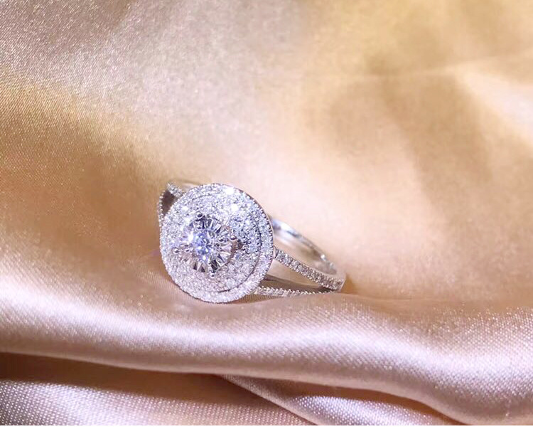 18k金10分钻石车花豪镶满钻戒指女 群镶围三圈显大克拉效果求婚戒