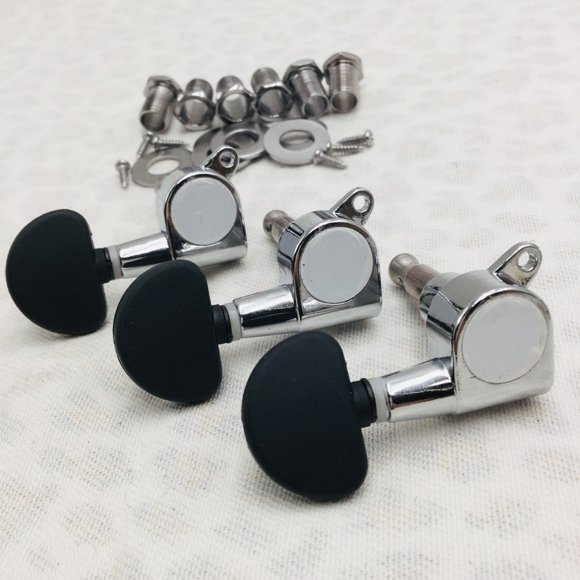 木吉他配件 弦轴 镀铬民谣黑磨砂大半圆全封闭准 吉他弦卷器