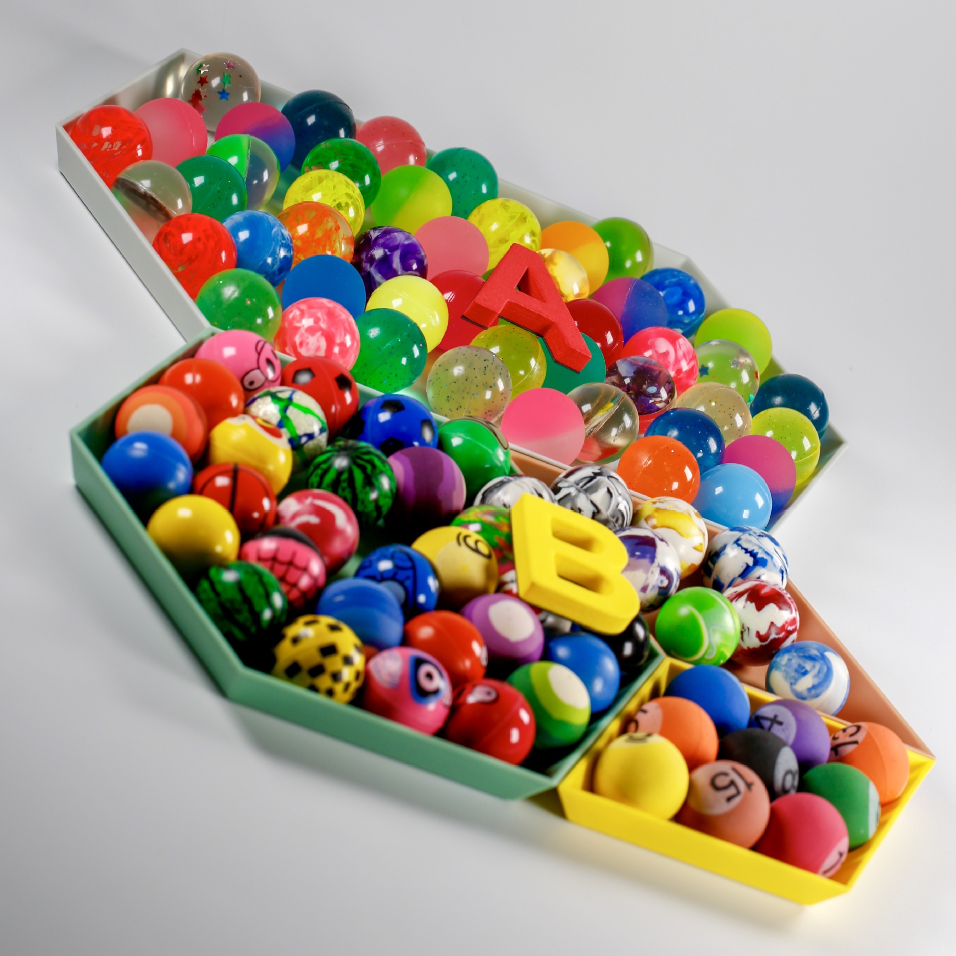 38号弹力球混装彩色实心弹跳球透明纸卡自定义儿童感官玩具跳跳球