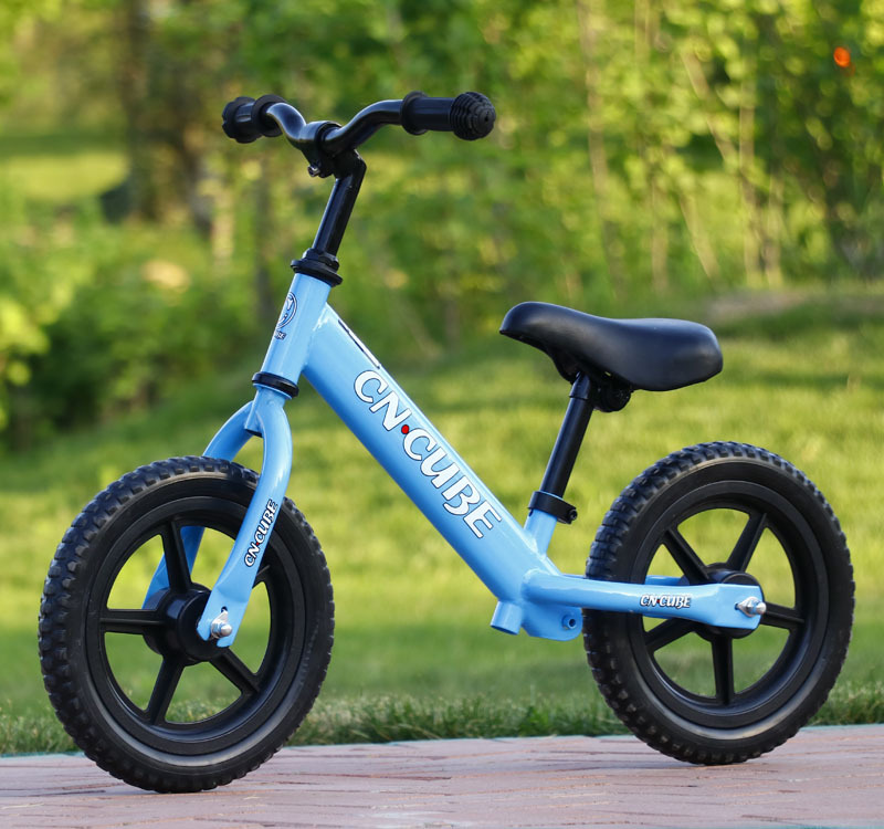 厂家直销 儿童平衡车 学步自行车 助步滑行车 双轮无脚踏 学生车