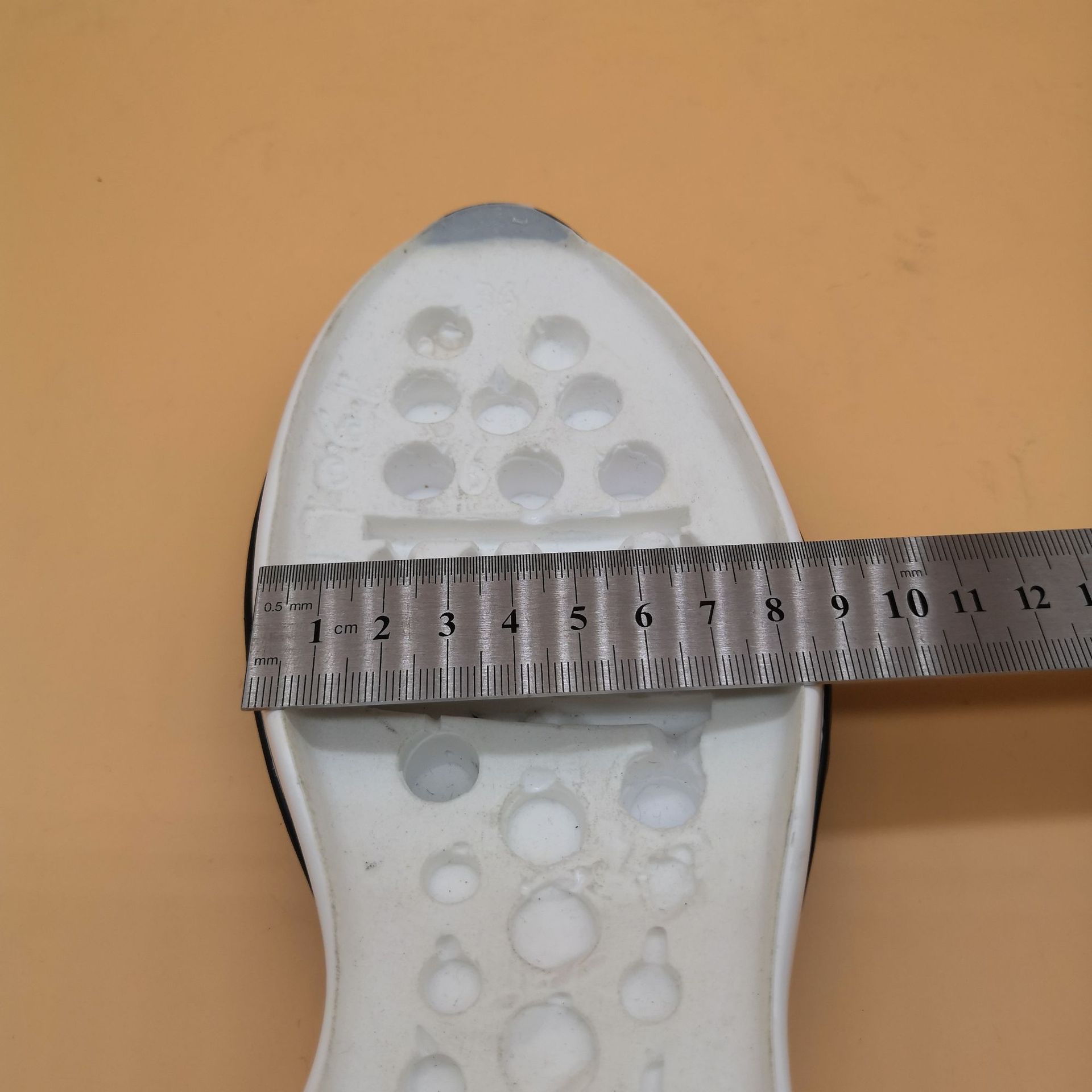 新款pu吸模鞋底 防滑耐磨时尚大底鞋休闲运动款批发