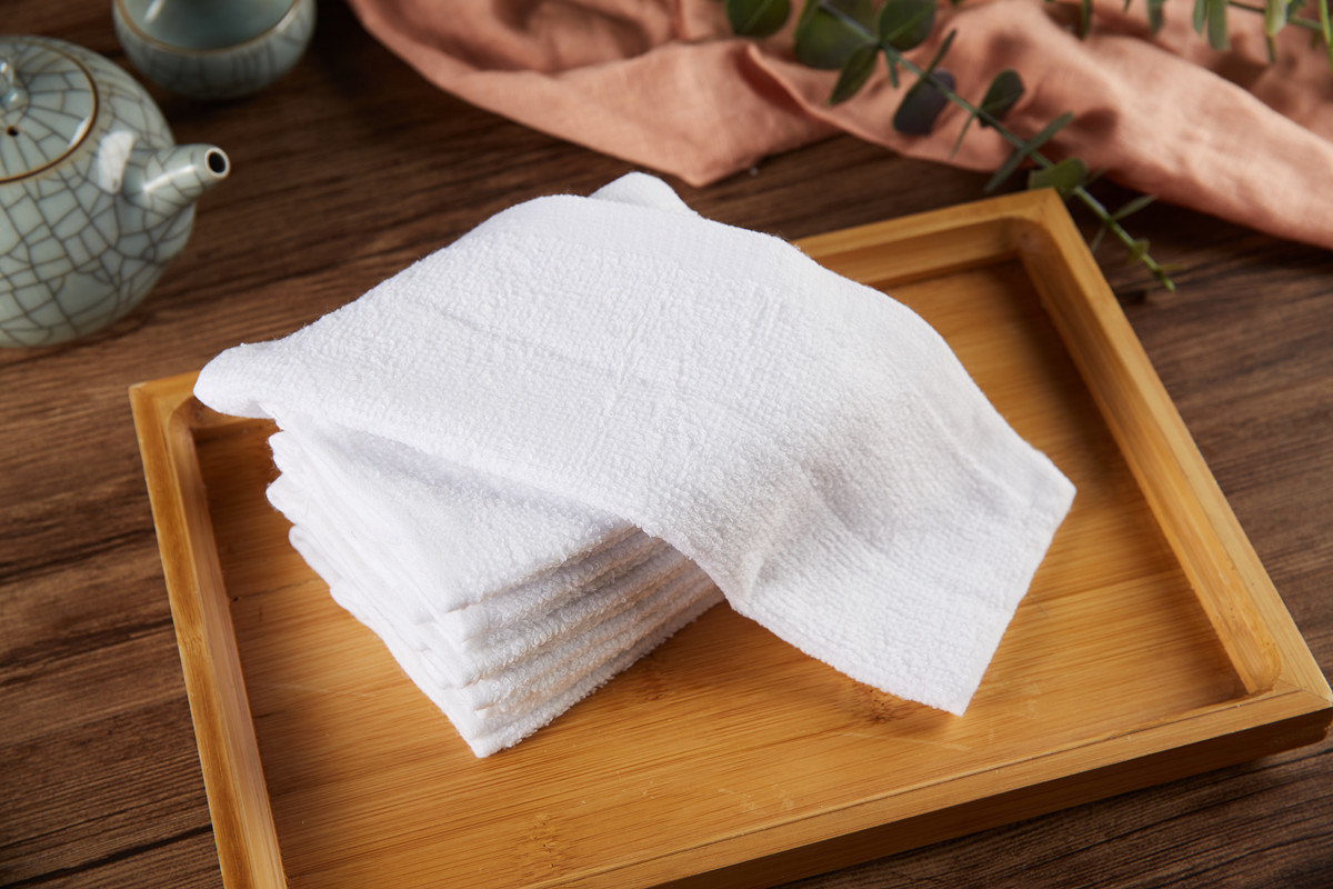 27g湿巾定制 棉质酒店湿毛巾 餐饮一次性棉湿巾湿毛巾 印logo