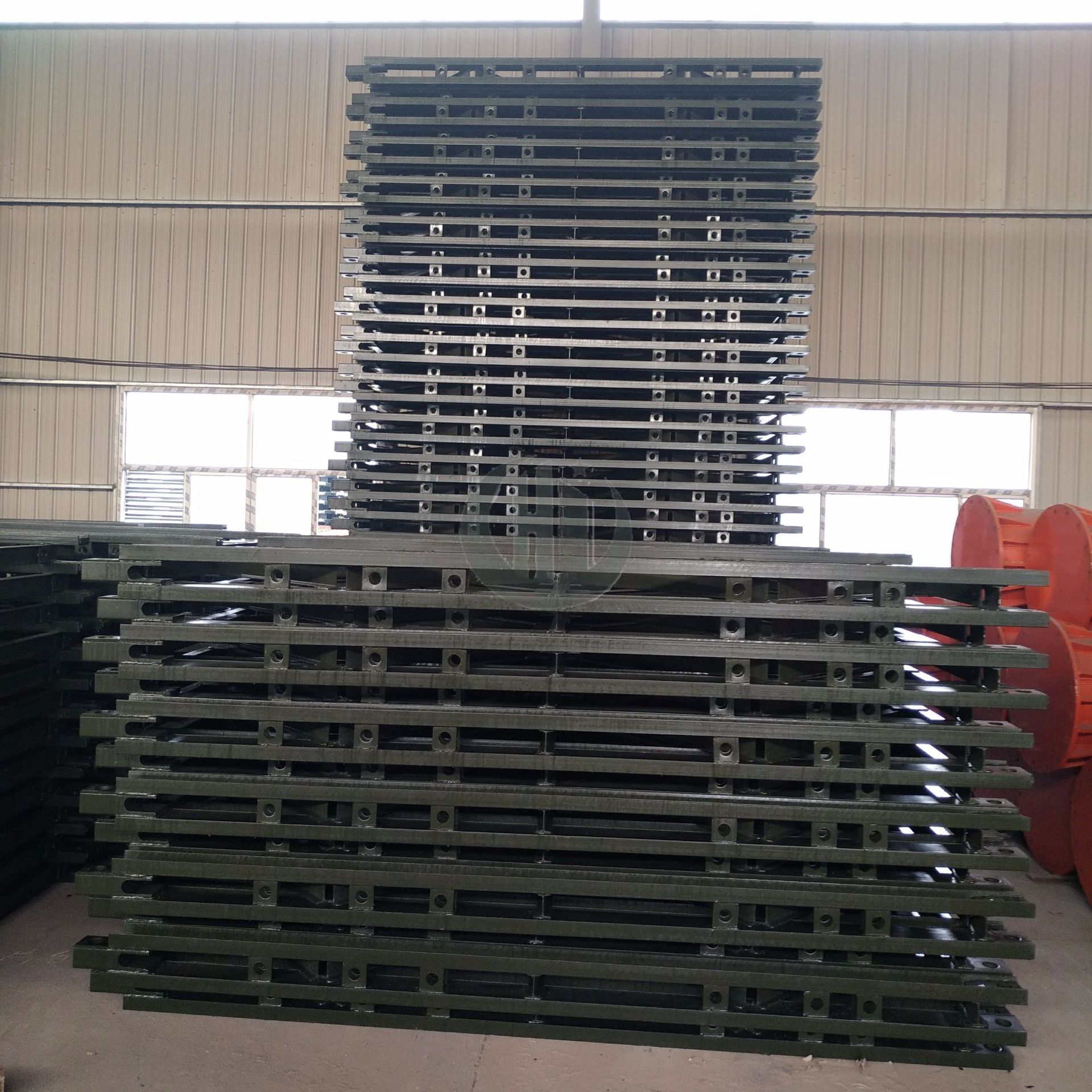 供应321型贝雷片 贝雷架 贝雷梁 装配式公路钢便桥 可承接安装