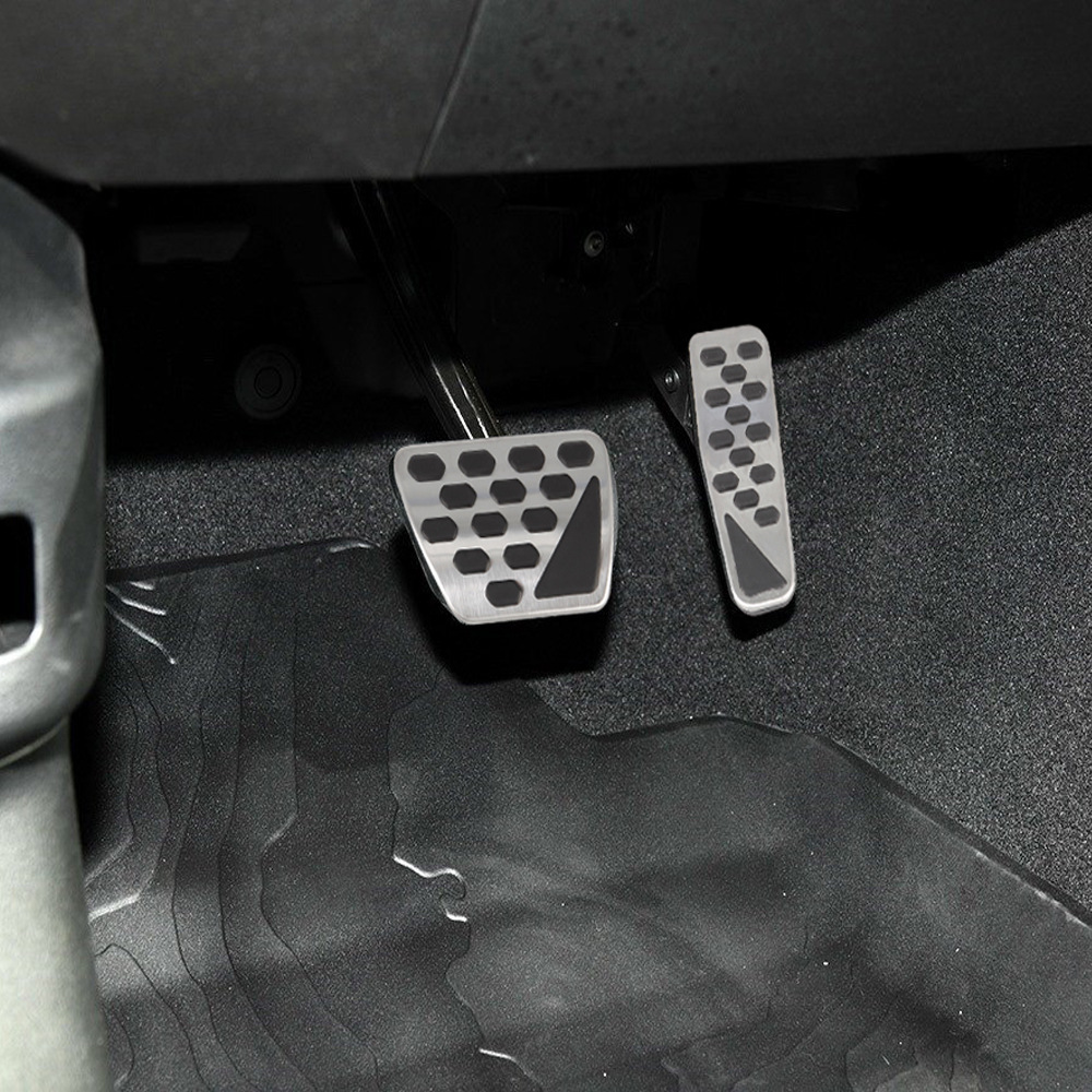 汽车改装刹车油门踏板适用于吉普牧马人jl铝合金油门燃油制动踏板