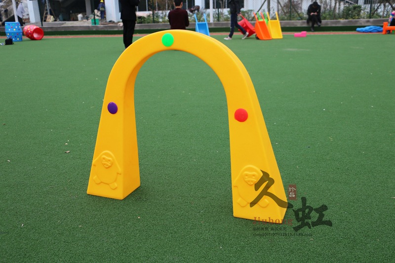 幼儿园立体钻山洞 拱形门塑料钻洞儿童钻圈 户外体育活动器材玩具