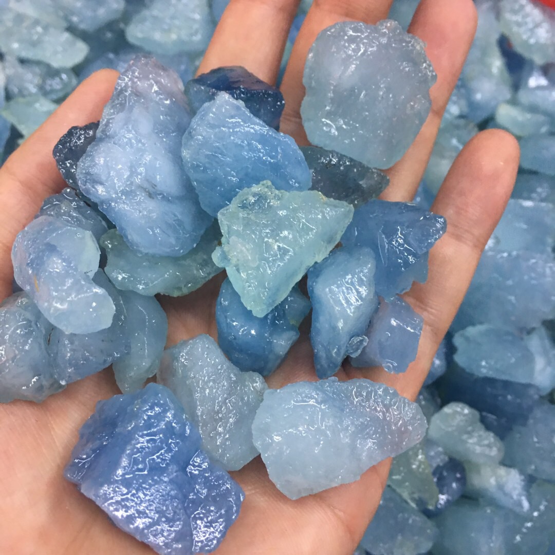 天然新疆海蓝宝原石裸石 厂家清仓海蓝宝原石吊坠 可diy珠宝原石