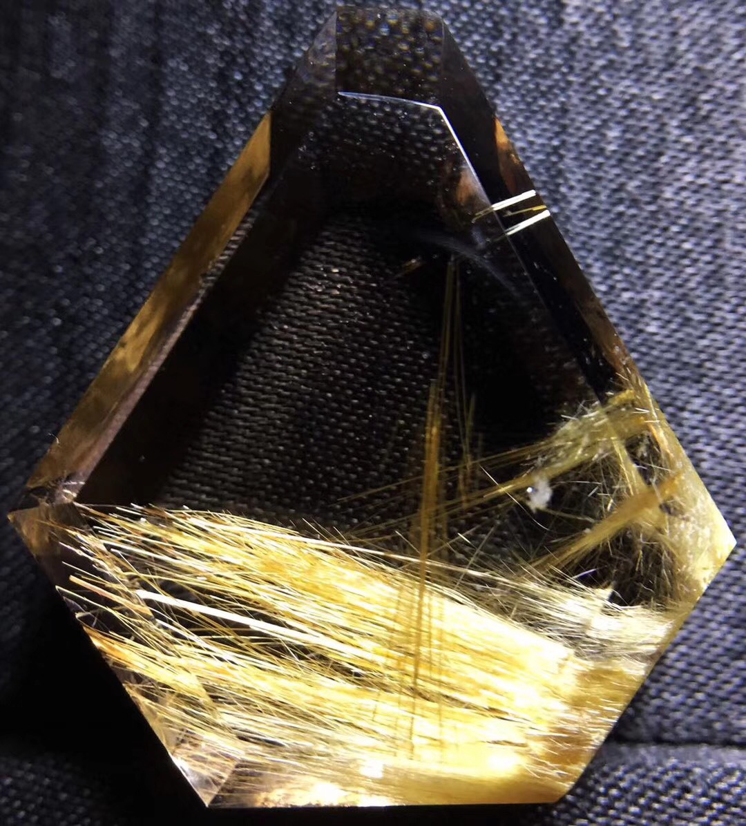 天然金发晶聚宝盆顺发裸石水晶随形平安牌吊坠