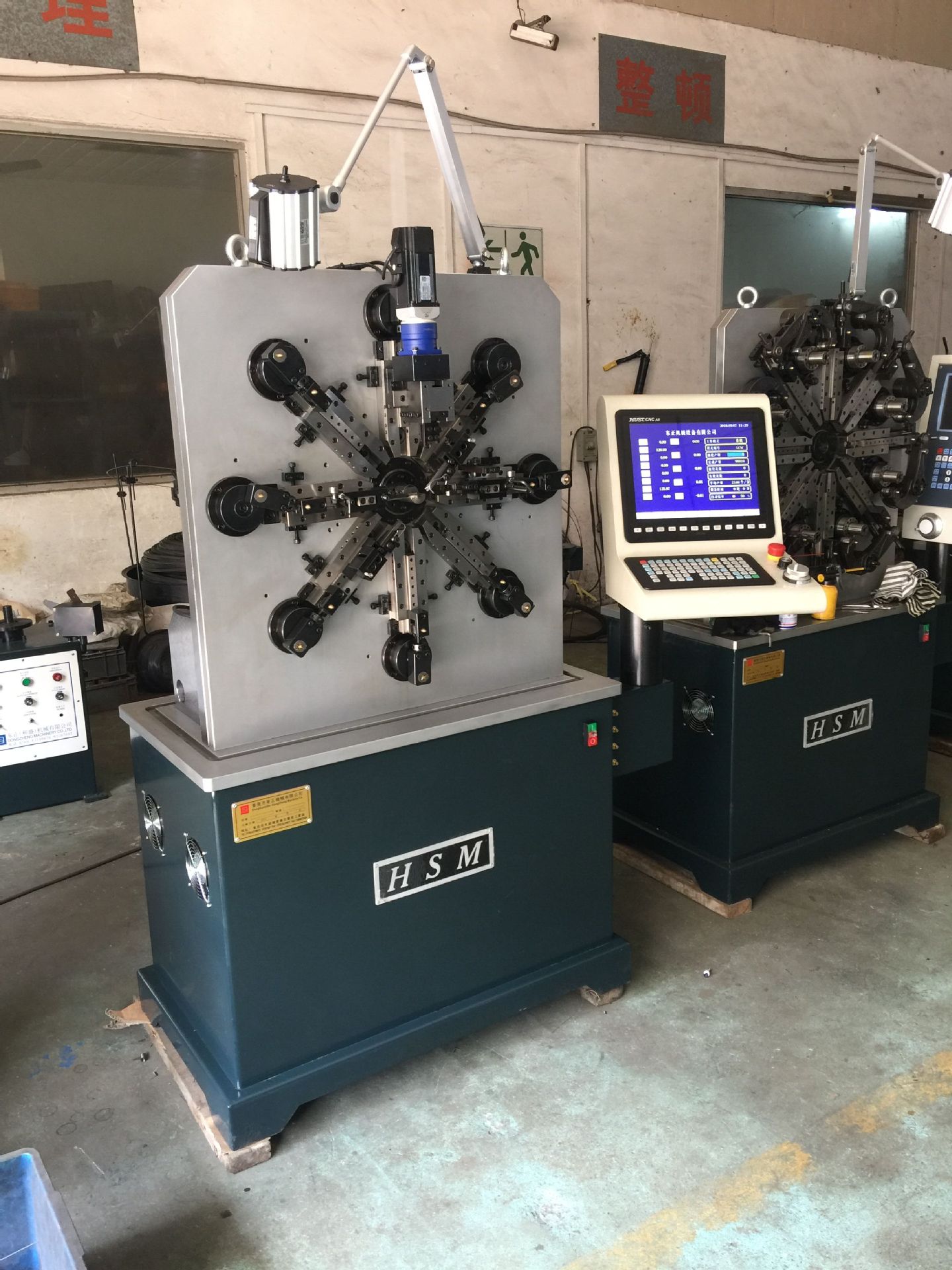 东正无凸轮弹簧机