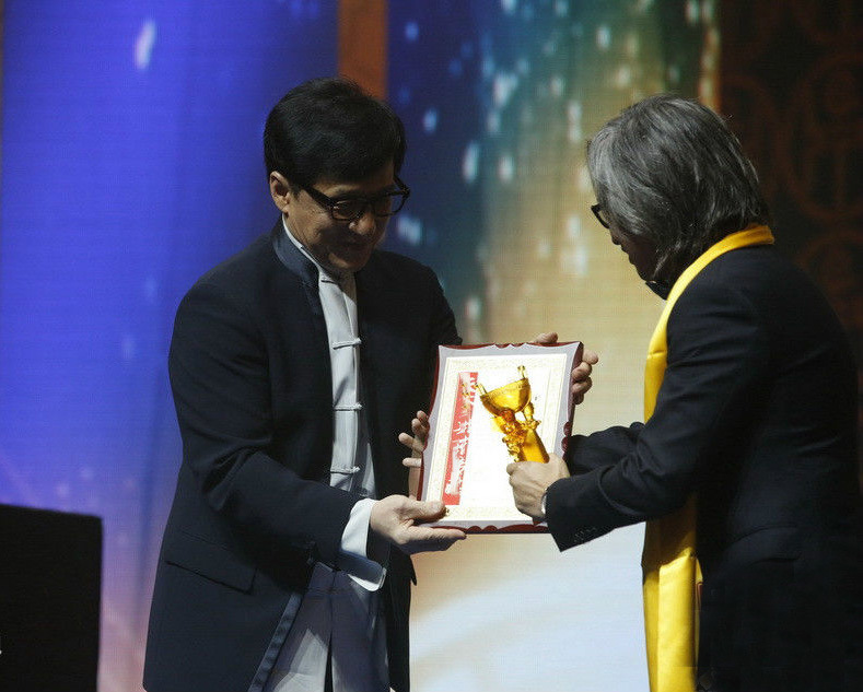 华鼎奖杯比赛颁奖庆典文化时尚创意高档琉璃奖杯辉煌鼎盛源头厂家