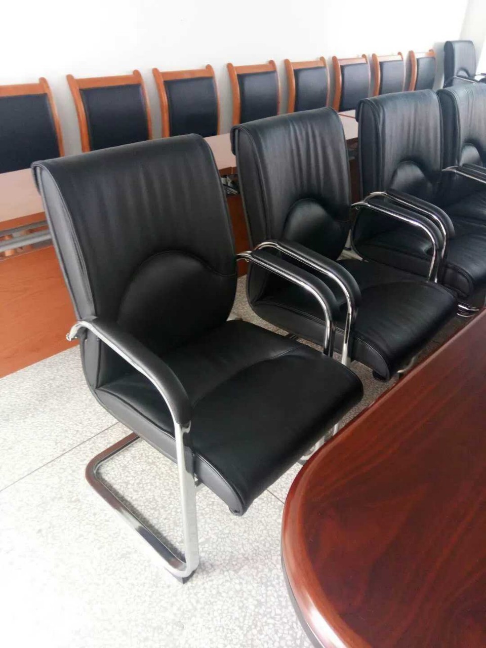 厂家直销舒适高档办公职员会议椅商务椅大班高背老板椅