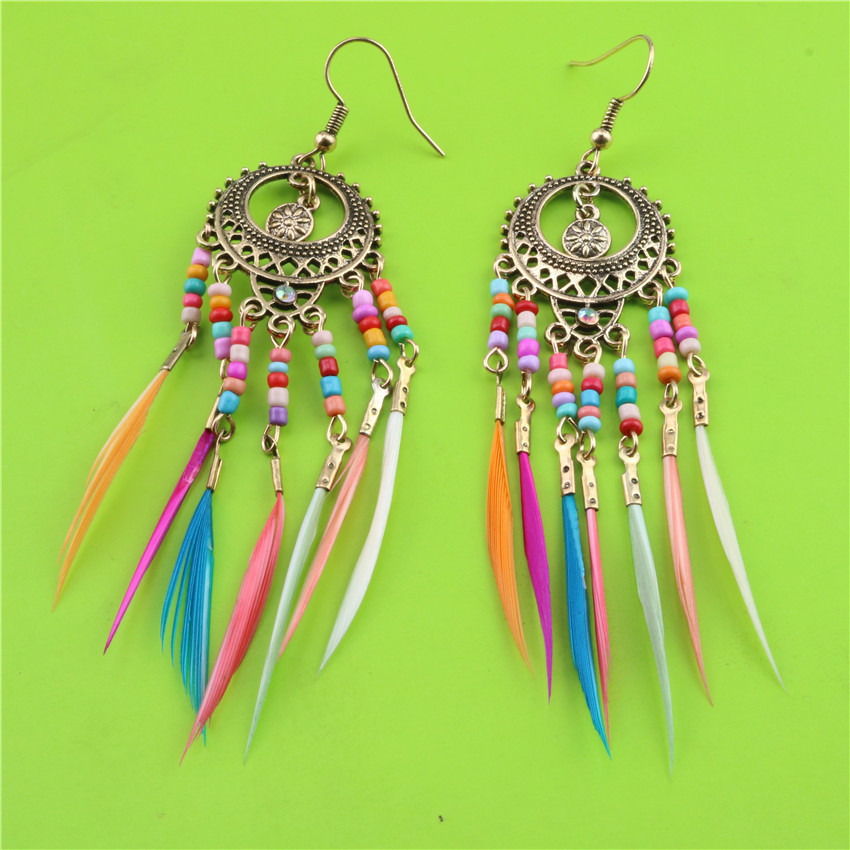 2019 European and American Personalized Exaggerated Hot Selling Bohemian Vintage Hollow Oval Colorful Bead Feather Tassel Earrings