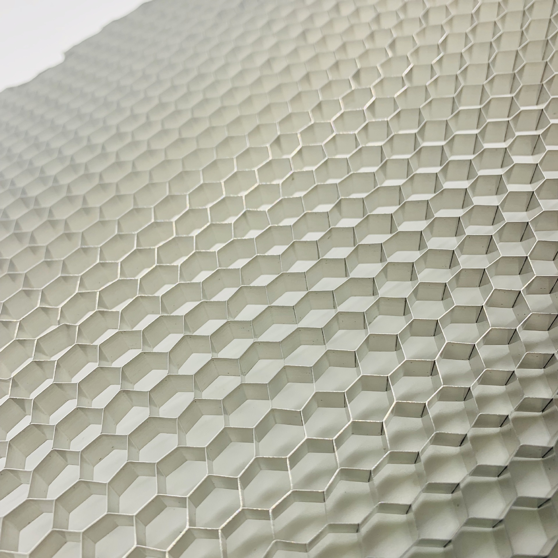 3系铝蜂窝芯材板材填充0048可定复合铝蜂窝芯承重隔音防火