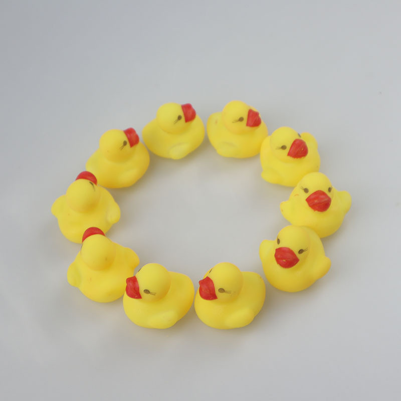 Toy Baby Swimming Bath Duck Small Yellow Duck Duck Toys Children's Bath Toys Squeeze and Sound Little Duck Wholesale