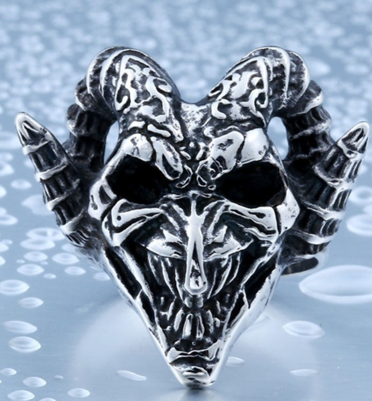 wish连晟跨境个性饰品批发 邪恶嘻哈羊角骷髅头戒指 男士指环