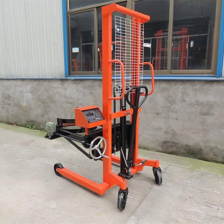 咬嘴油桶升高搬运车手动液压叉车铁塑两用脚踏式液压油桶车