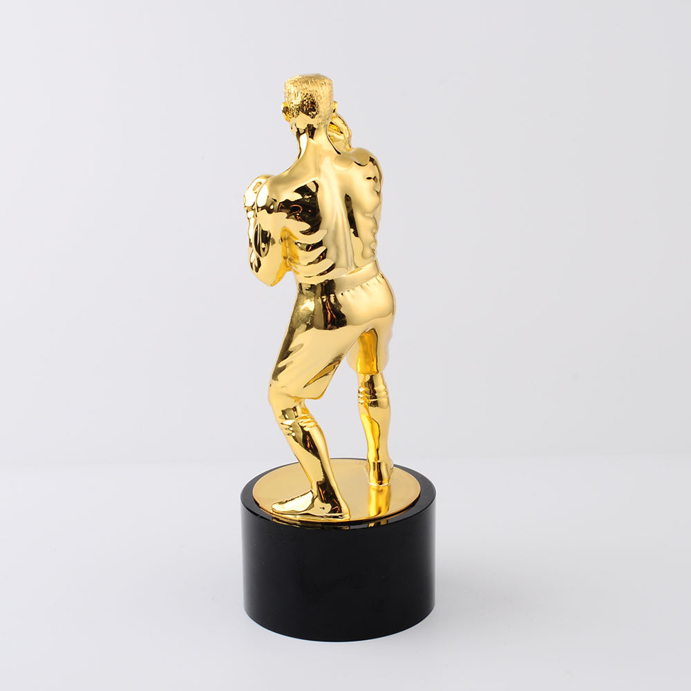 新款创意金属拳击比赛奖杯工艺品金属镀金小金人可定制logo