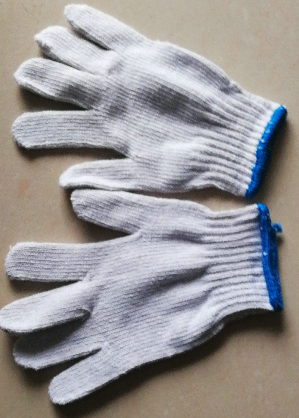 漂白棉纱劳保手套耐磨防滑劳保手套施工防护手套包 厂家供应