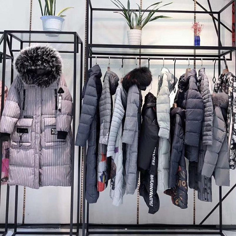 宝莱国际羽绒服女深圳一线品牌女装专柜正品剪标折扣女装尾货走份