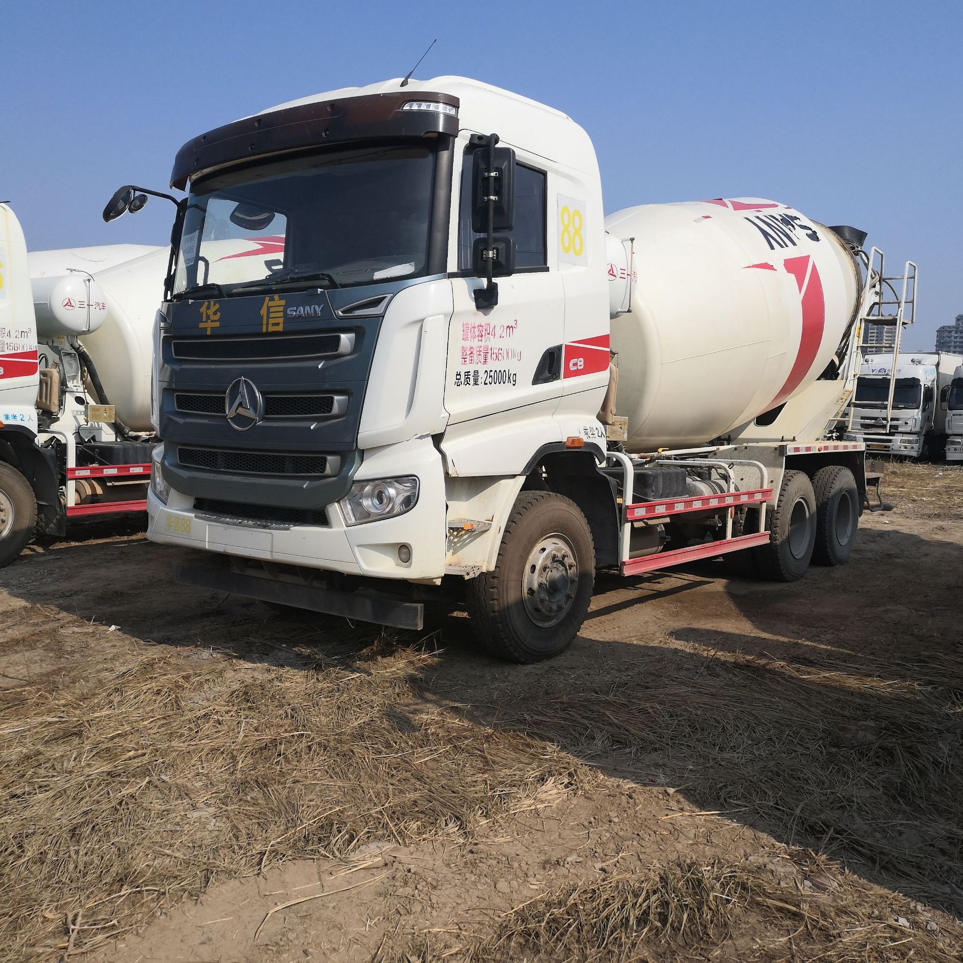 库存车豪沃混凝土搅拌运输罐 三一12方混凝土罐车二手水泥搅拌车