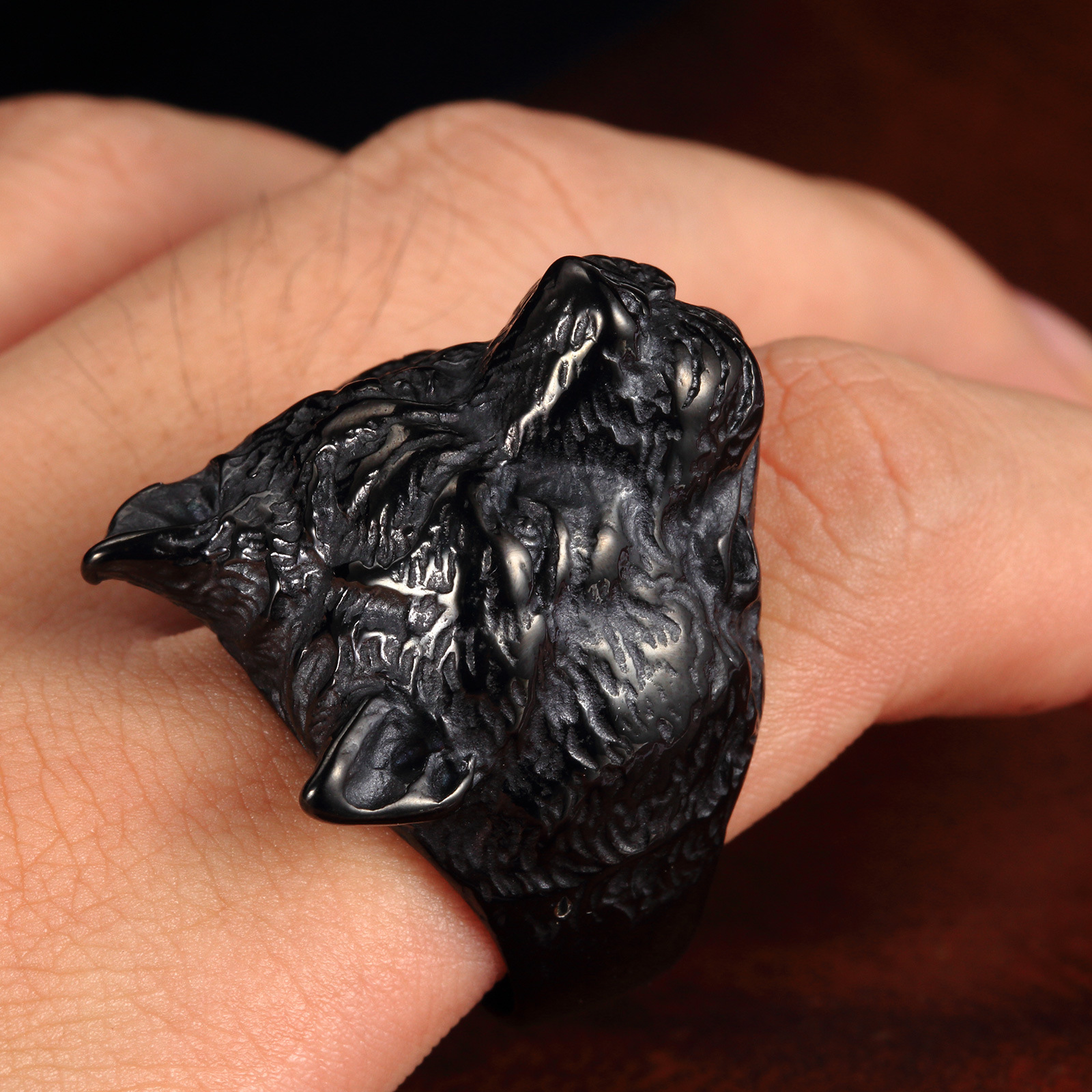 跨境电商饰品批发 不锈钢男士动物 黑金色狗头钛钢戒指 礼物