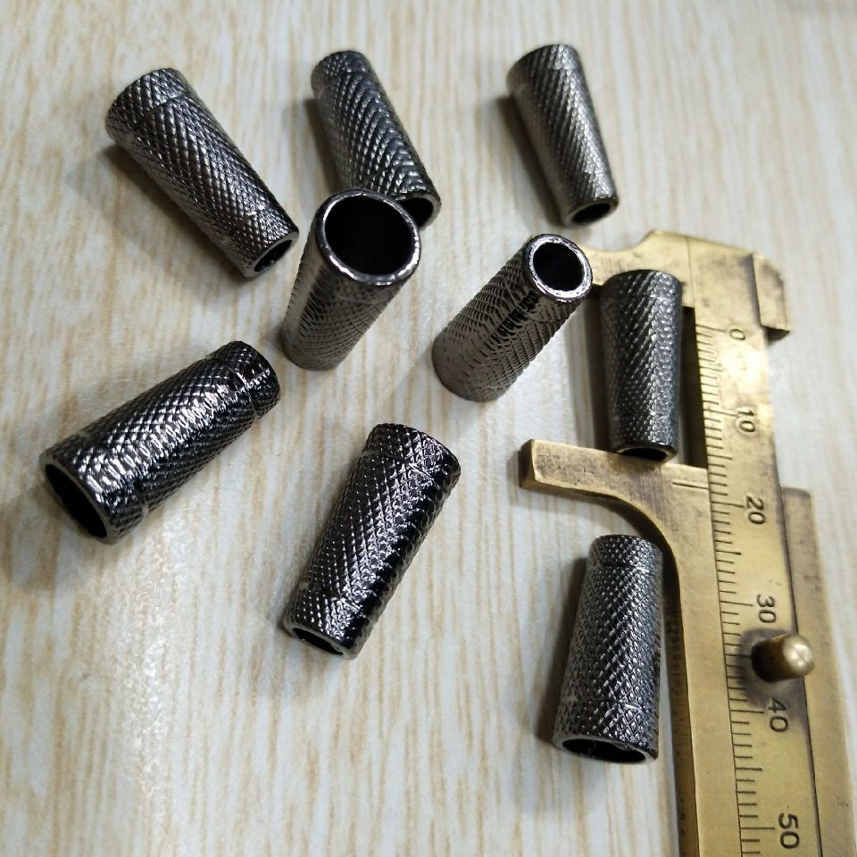 大量现货供应 锌合金三角形吊钟 服装辅料装饰扣 绳扣 特价批发