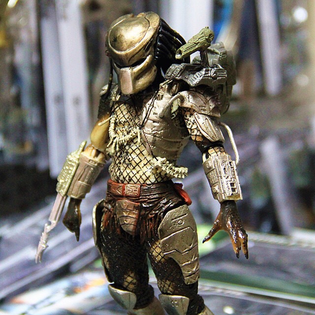 neca出品 铁血战士 25周年 p1 元祖7寸可动人偶模型