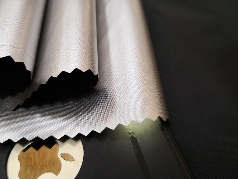 涤塔夫薄款全遮光涂银布 雨伞布 摄影用布 遮阳挡 遮光布料