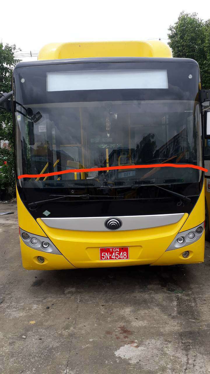 宇通zk6108hng公交前挡玻璃(出口车型缅甸)