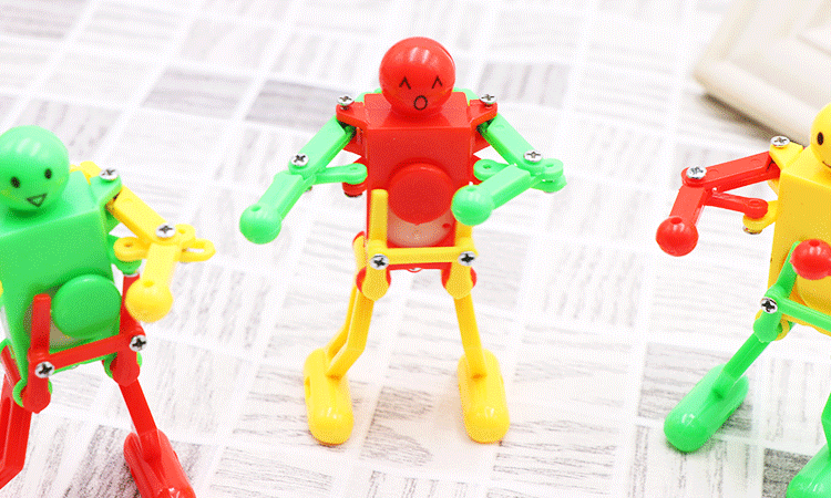 上链跳舞机器人 会跳舞机器人 发条小玩具 可爱 有趣 地摊玩具