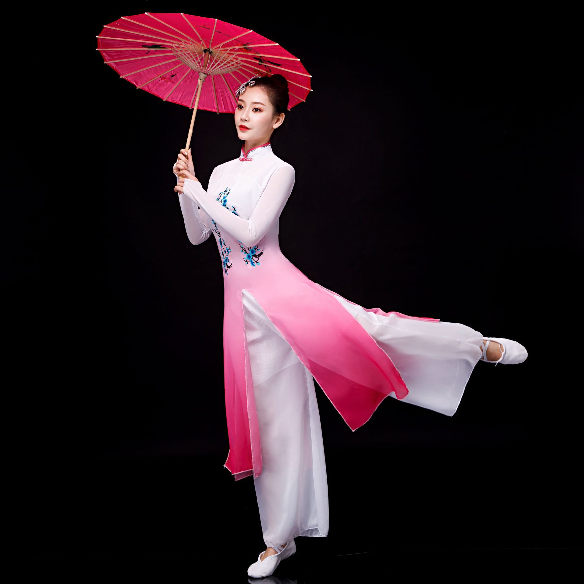 古典舞元旦演出服女飘逸中国风秧歌服伞舞扇子舞服装民族舞蹈服